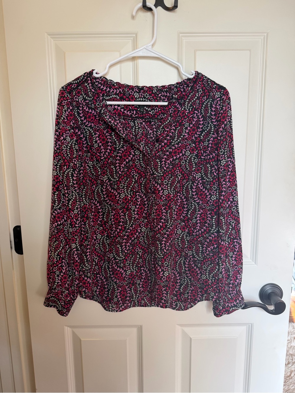 Talbots Pink & Black V-Neck Printed Blouse